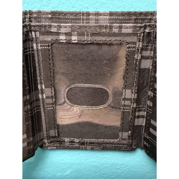 Swiss Gear The Weisshorn Nylon TriFold Wallet Plaid Heritage Print Prep Academic - Picture 5 of 9